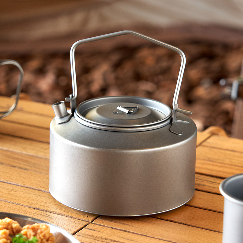 Camping Cooking Sets - แคมป์ปิ้งกาต้มน้ําทําอาหารกาต้มน้ําไทเทเนียม 980ml หม้อชากาแฟ Ultralight